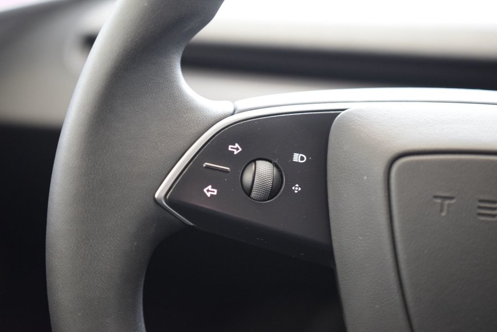 2024 Tesla Model 3 LONG RANGE+AWD+AUBAINE in Laval, Quebec - 21 - w1024h768px