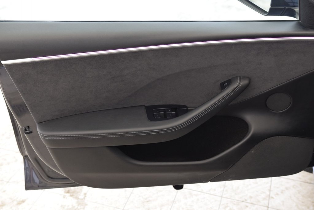 2024 Tesla Model 3 LONG RANGE+AWD+AUBAINE in Laval, Quebec - 17 - w1024h768px