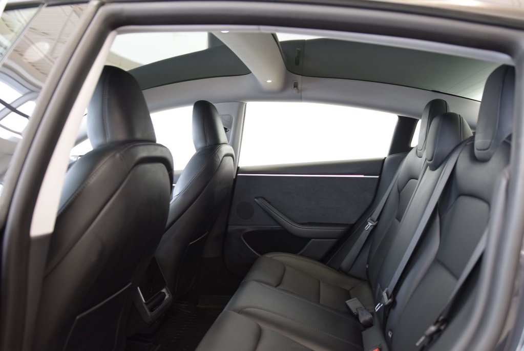 2024 Tesla Model 3 LONG RANGE+AWD+AUBAINE in Laval, Quebec - 18 - w1024h768px