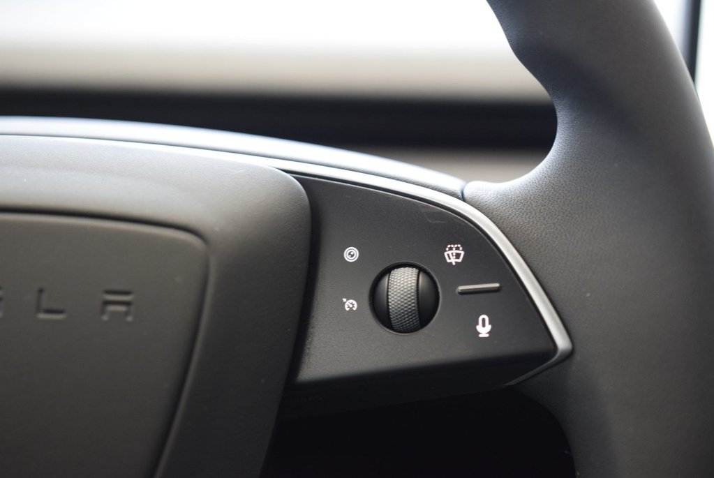 2024 Tesla Model 3 CUIR+TOIT PANO+LED+NAV+ in Laval, Quebec - 23 - w1024h768px