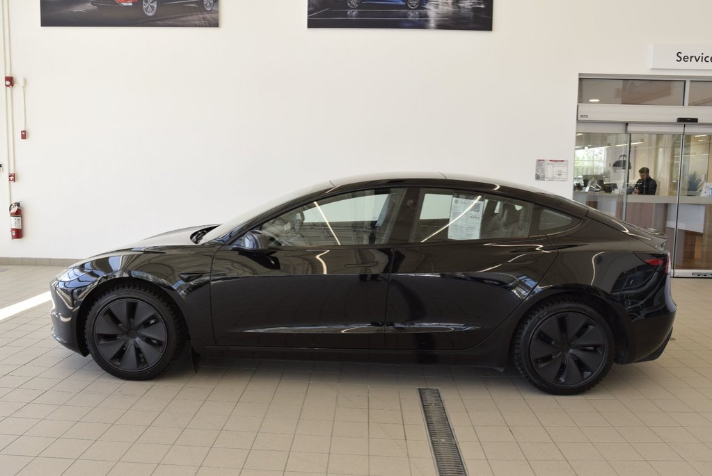2024 Tesla Model 3 SR+CUIR+TOIT PANO+LED+NAV in Laval, Quebec - 4 - w1024h768px