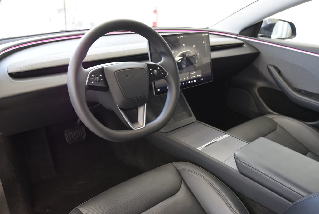 2024 Tesla Model 3 SR+CUIR+TOIT PANO+LED+NAV in Laval, Quebec - 15 - w1024h768px