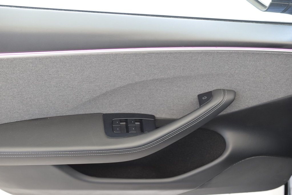 2024 Tesla Model 3 SR+CUIR+TOIT PANO+LED+NAV in Laval, Quebec - 22 - w1024h768px