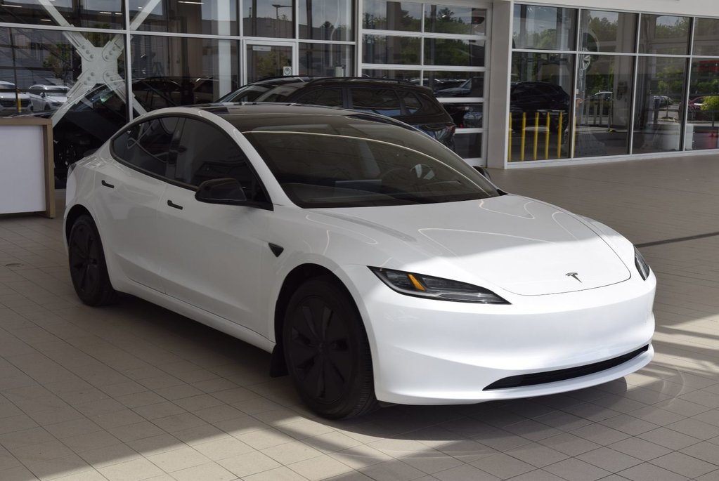 Tesla Model 3 LONG RANGE+AWD+CUIR+TOIT 2024 à Laval, Québec - 10 - w1024h768px