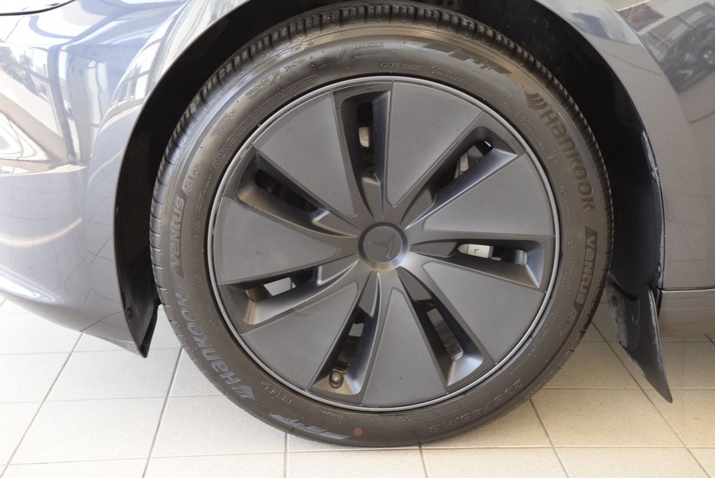 2024 Tesla Model 3 LONG RANGE+AWD+CUIR+TOIT in Laval, Quebec - 17 - w1024h768px