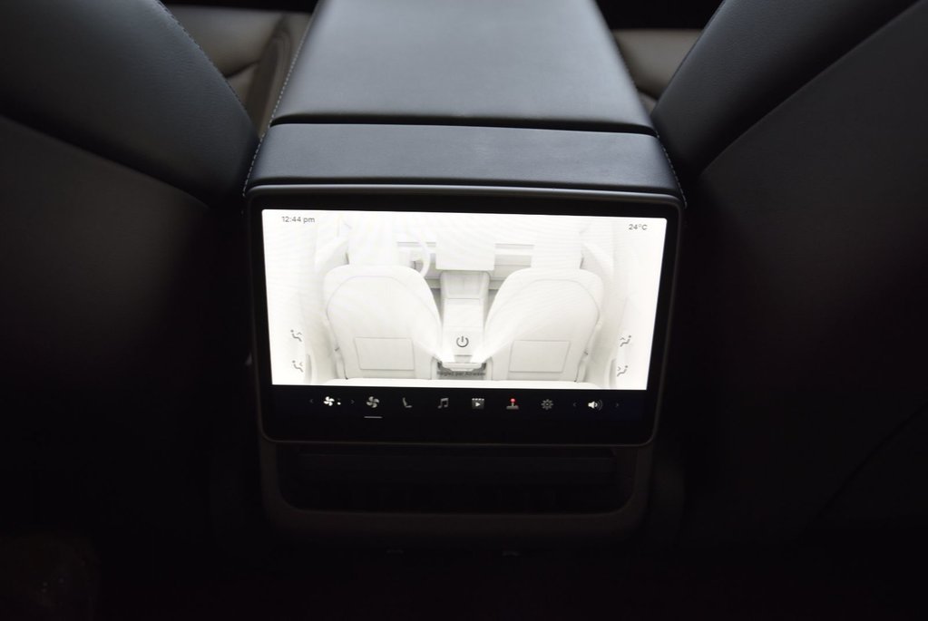 2024 Tesla Model 3 LONG RANGE+AWD+CUIR+TOIT in Laval, Quebec - 24 - w1024h768px