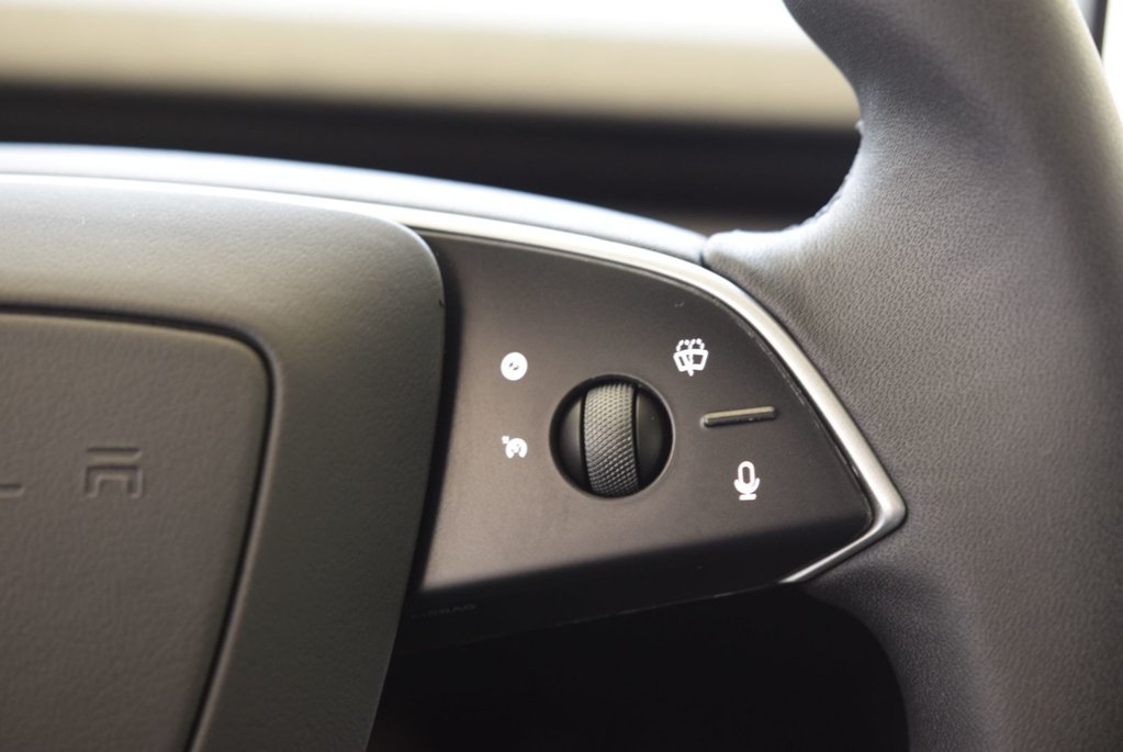 Tesla Model 3 LONG RANGE+AWD+ROUGE+LED 2025 à Laval, Québec - 24 - w1024h768px