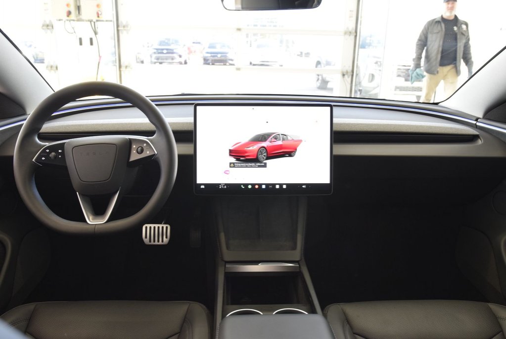 Tesla Model 3 LONG RANGE+AWD+ROUGE+LED 2025 à Laval, Québec - 20 - w1024h768px