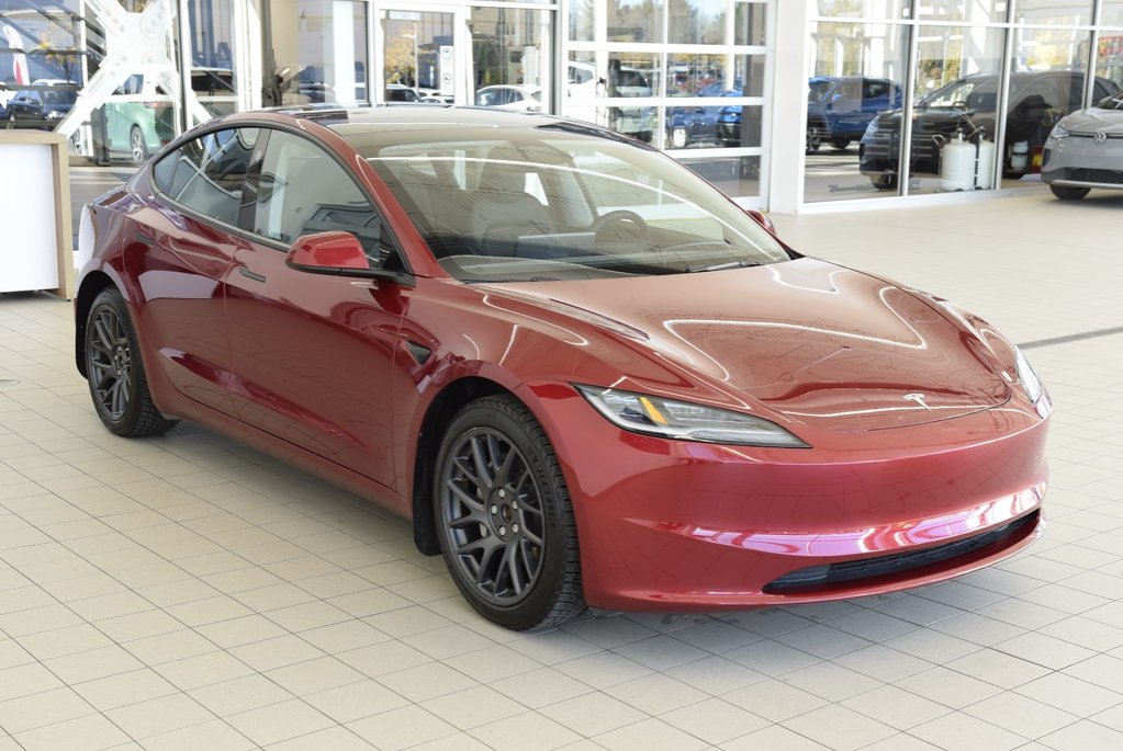 Tesla Model 3 LONG RANGE+AWD+ROUGE+LED 2025 à Laval, Québec - 12 - w1024h768px