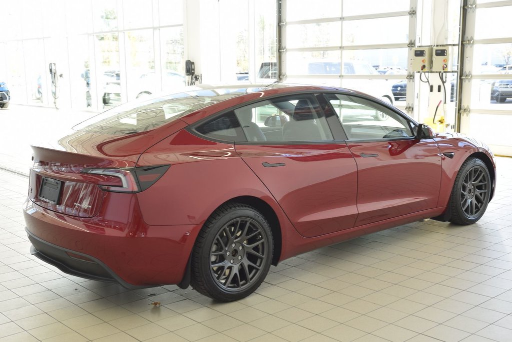 Tesla Model 3 LONG RANGE+AWD+ROUGE+LED 2025 à Laval, Québec - 15 - w1024h768px