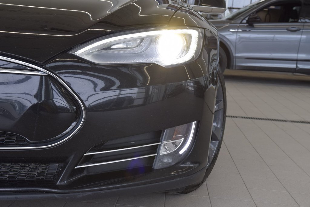 Tesla Model S 85D+S+AWD+400HP+NAV 2015 à Laval, Québec - 3 - w1024h768px