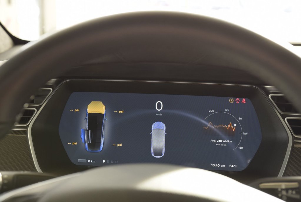 2017 Tesla Model X 75D+CUIR BEIGE+6 PASSAGERS+ in Laval, Quebec - 14 - w1024h768px