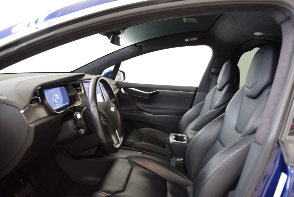 2018 Tesla Model X 75D+5 PASSAGERS+CUIR+TOIT in Laval, Quebec - 23 - w1024h768px