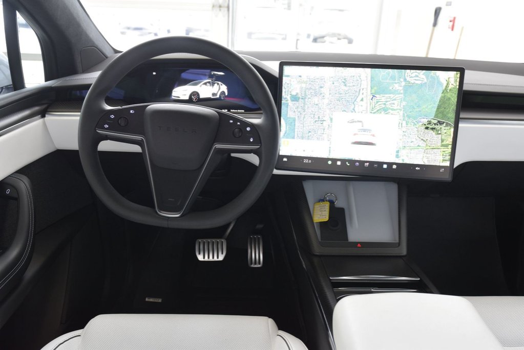 Tesla Model X PLAID+6 PASSAGERS+8 PNEUS 8 MAG 2024 à Laval, Québec - 23 - w1024h768px