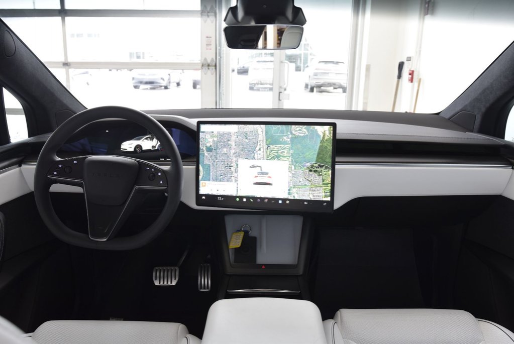 Tesla Model X PLAID+6 PASSAGERS+8 PNEUS 8 MAG 2024 à Laval, Québec - 22 - w1024h768px