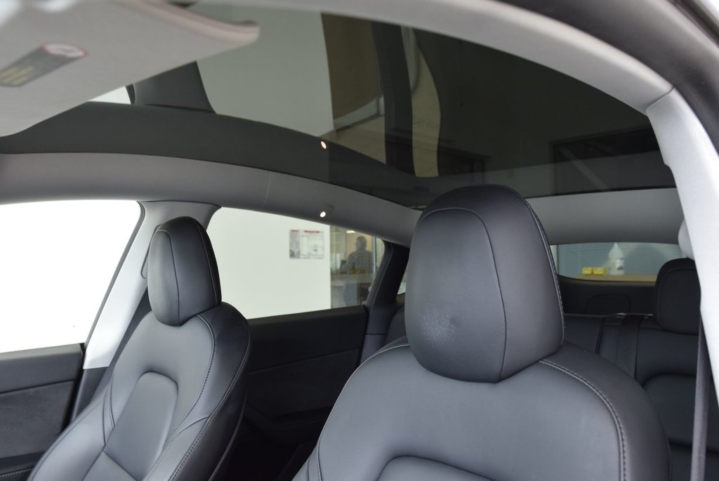 Tesla Model Y LONG RANGE+AWD+WRAP NOIR 2021 à Laval, Québec - 9 - w1024h768px