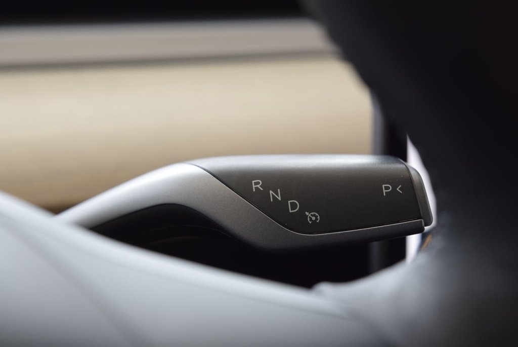 Tesla Model Y LONG RANGE+AWD+WRAP NOIR 2021 à Laval, Québec - 26 - w1024h768px