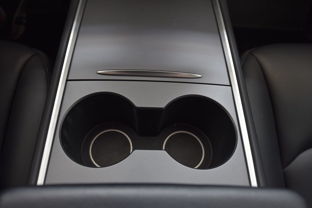 Tesla Model Y LONG RANGE+AWD+WRAP NOIR 2021 à Laval, Québec - 29 - w1024h768px
