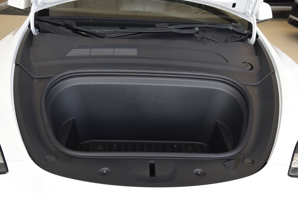 2021 Tesla Model Y LONG RANGE+MAG TURBINE+ in Laval, Quebec - 18 - w1024h768px