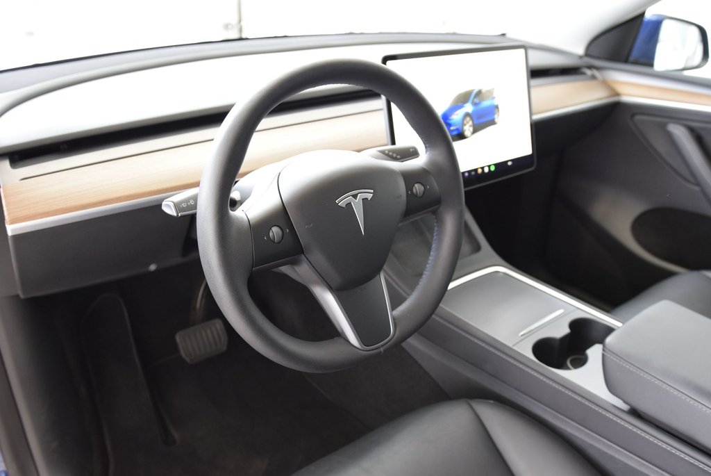 2022 Tesla Model Y LONG RANGE+AWD+BAS KM+ in Laval, Quebec - 9 - w1024h768px