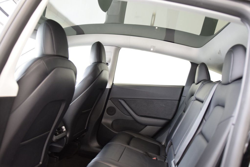 2022 Tesla Model Y LONG RANGE+WRAP COMPLET+ in Laval, Quebec - 24 - w1024h768px