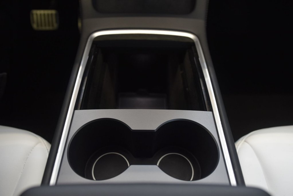 2022 Tesla Model Y LONG RANGE+7 PASSAGERS in Laval, Quebec - 30 - w1024h768px