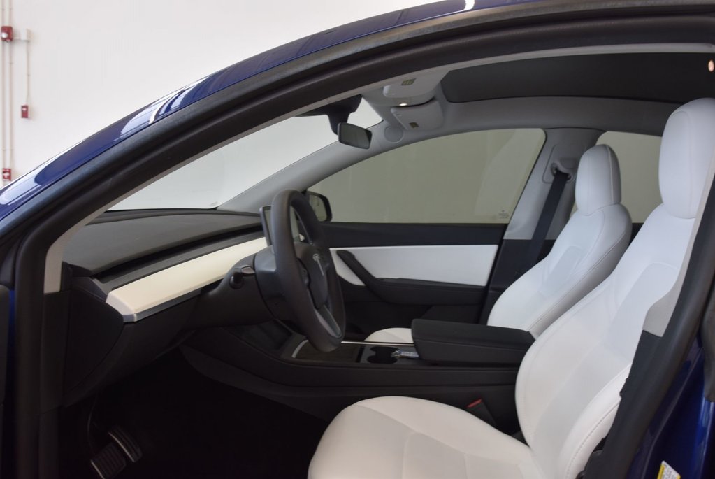 2022 Tesla Model Y LONG RANGE+7 PASSAGERS in Laval, Quebec - 5 - w1024h768px