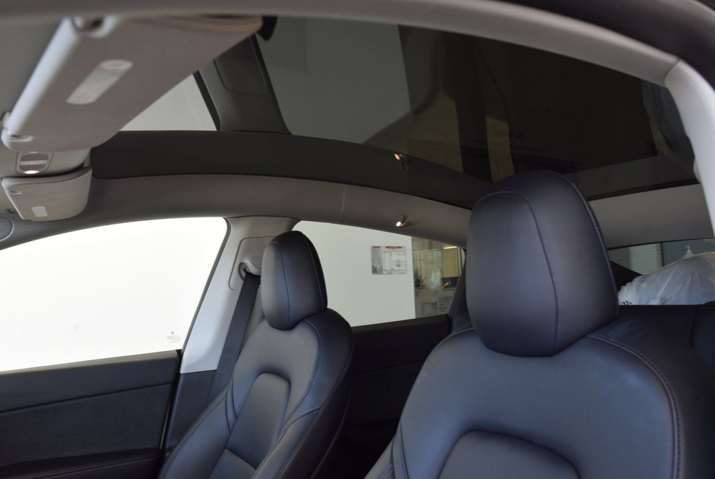 Tesla Model Y LONG RANGE+7 PASSAGERS+ 2022 à Laval, Québec - 8 - w1024h768px