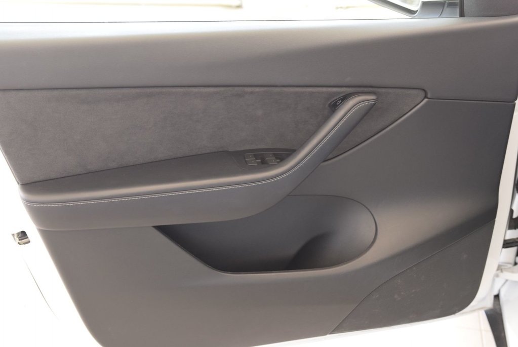 Tesla Model Y LONG RANGE+7 PASSAGERS+ 2022 à Laval, Québec - 16 - w1024h768px