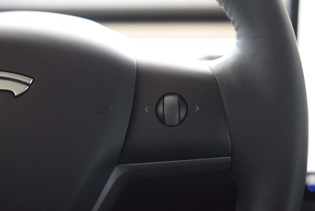 Tesla Model Y LONG RANGE+AWD+CUIR BLANC 2022 à Laval, Québec - 24 - w1024h768px