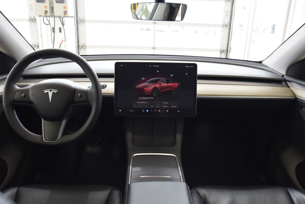 2023 Tesla Model Y SR+WRAP COMPLET+CUIR+TOIT in Laval, Quebec - 22 - w1024h768px