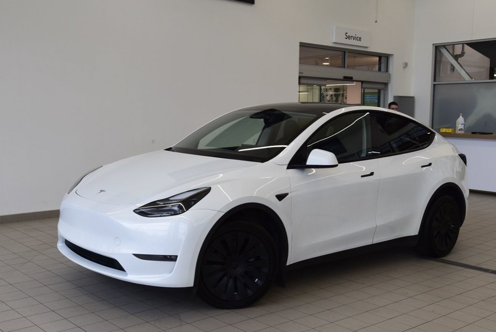 2023 Tesla Model Y LONG RANGE+AWD+BAS KM+ in Laval, Quebec - 1 - w1024h768px