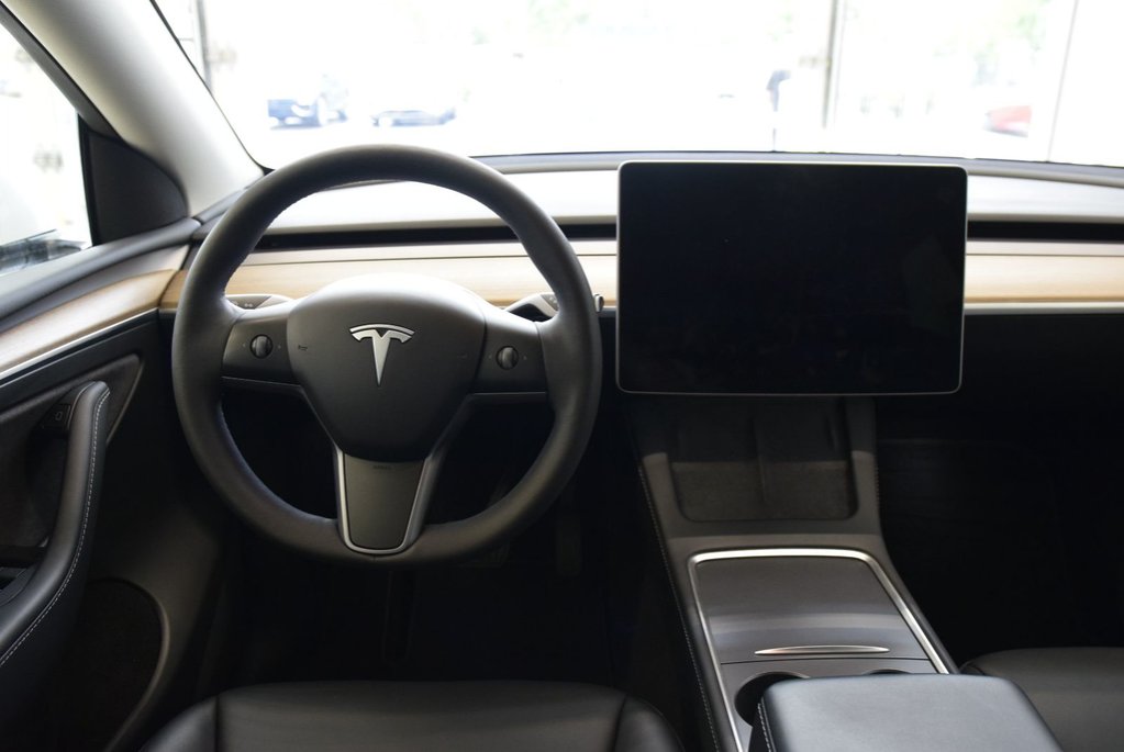2023 Tesla Model Y LONG RANGE+AWD+BAS KM+ in Laval, Quebec - 22 - w1024h768px