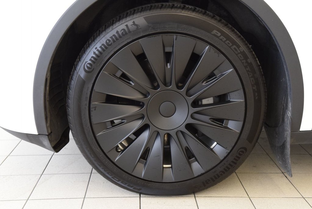 2023 Tesla Model Y LONG RANGE+AWD+BAS KM+ in Laval, Quebec - 19 - w1024h768px