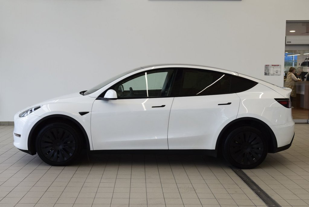 2023 Tesla Model Y LONG RANGE+AWD+BAS KM+ in Laval, Quebec - 7 - w1024h768px