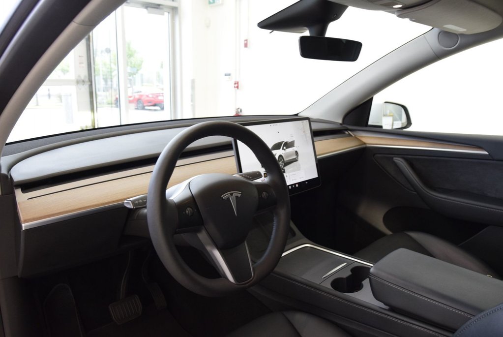 2023 Tesla Model Y LONG RANGE+AWD+BAS KM+ in Laval, Quebec - 15 - w1024h768px