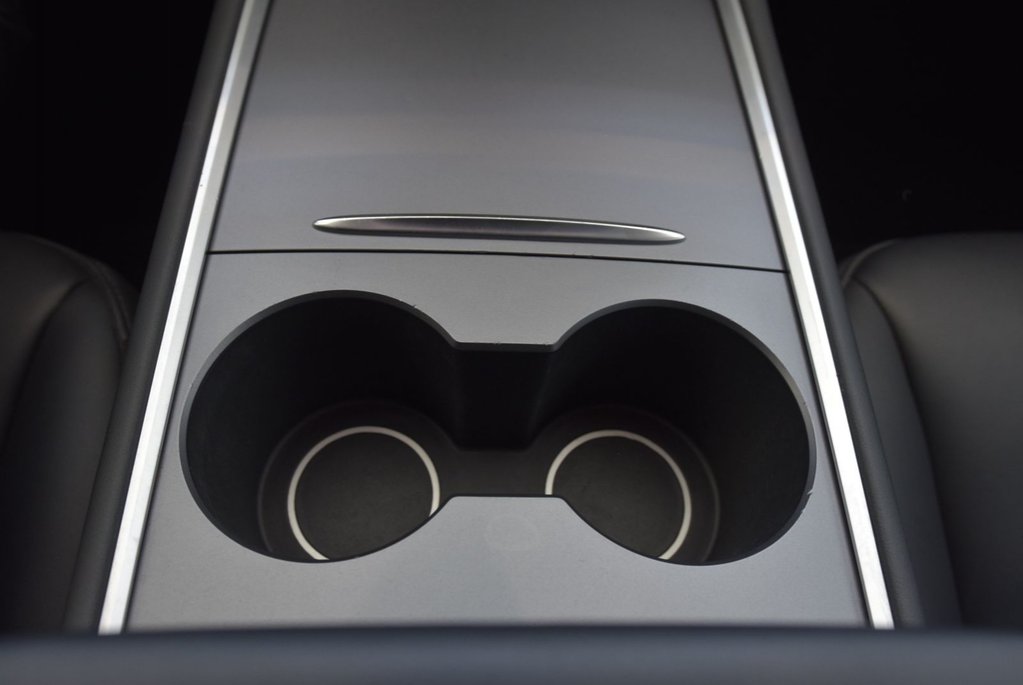 2023 Tesla Model Y CUIR+TOIT PANO+FRONT PPF in Laval, Quebec - 29 - w1024h768px