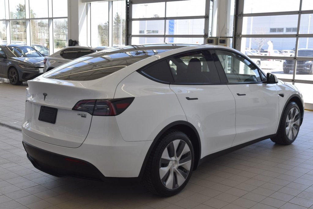 2023 Tesla Model Y CUIR+TOIT PANO+FRONT PPF in Laval, Quebec - 14 - w1024h768px