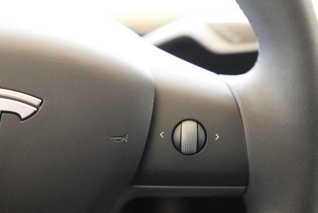 2023 Tesla Model Y CUIR+TOIT PANO+FRONT PPF in Laval, Quebec - 25 - w1024h768px