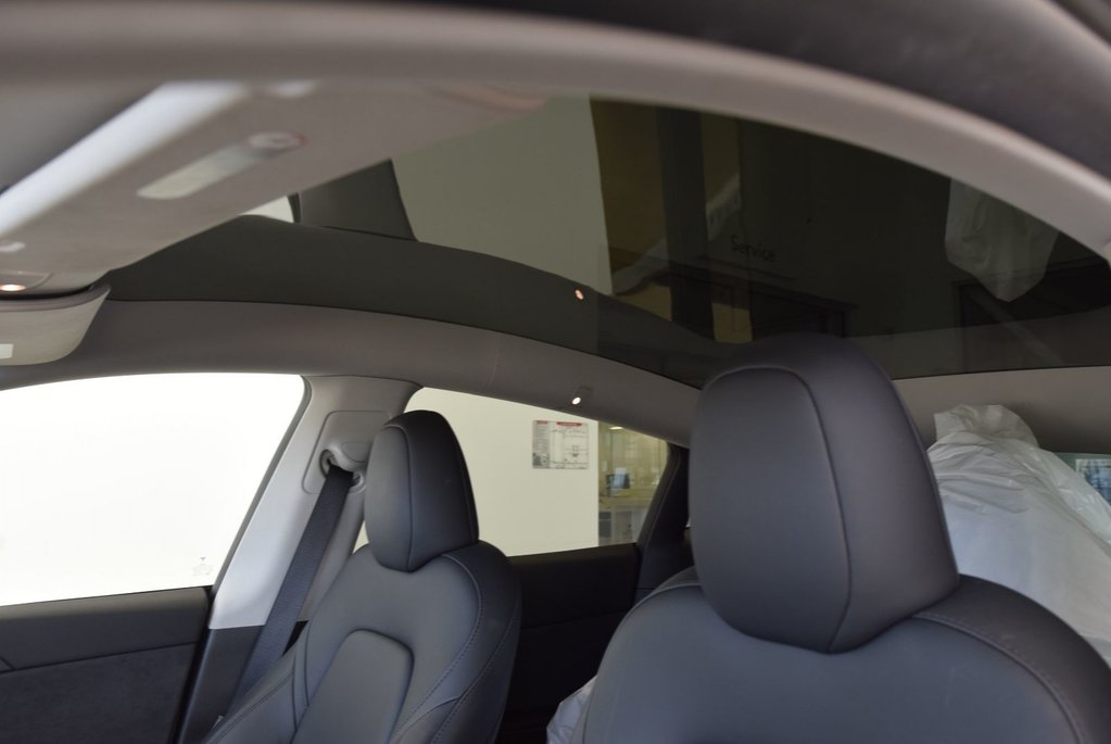 2023 Tesla Model Y CUIR+TOIT PANO+FRONT PPF in Laval, Quebec - 5 - w1024h768px