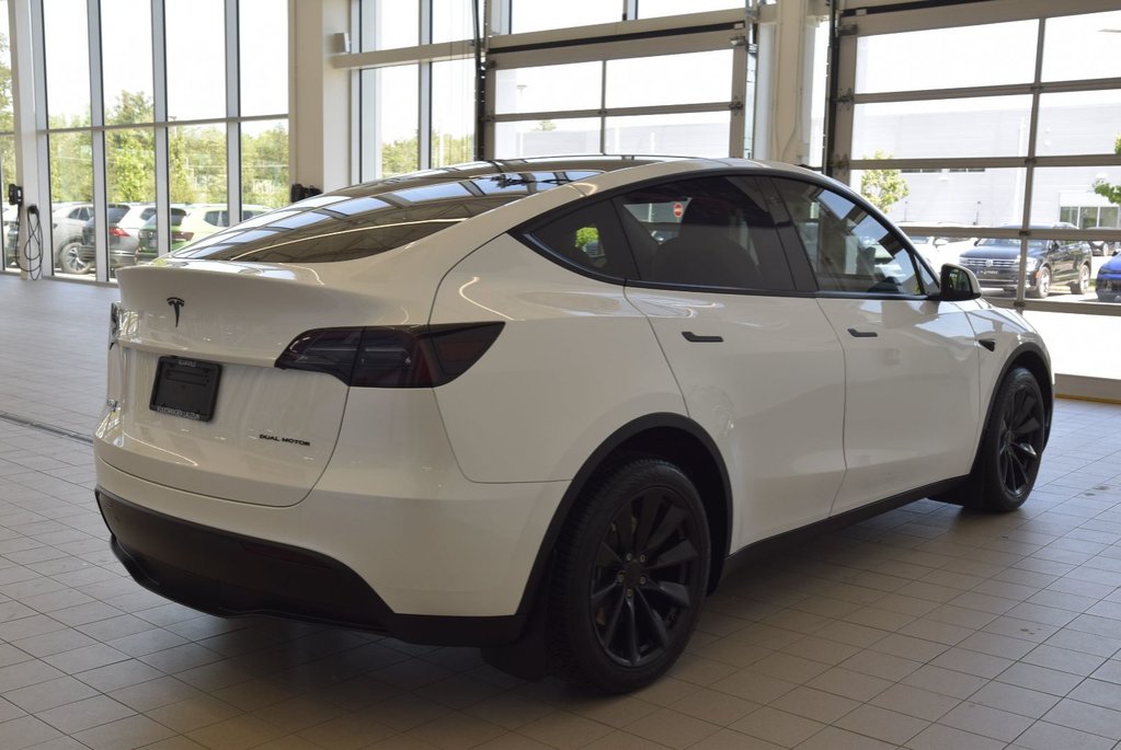 2023 Tesla Model Y LONG RANGE+CUIR BLANC+AWD in Laval, Quebec - 17 - w1024h768px