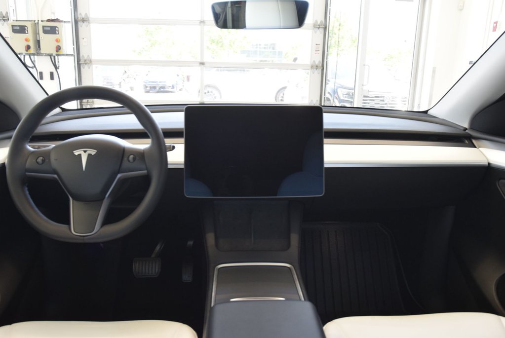 2023 Tesla Model Y LONG RANGE+CUIR BLANC+AWD in Laval, Quebec - 24 - w1024h768px