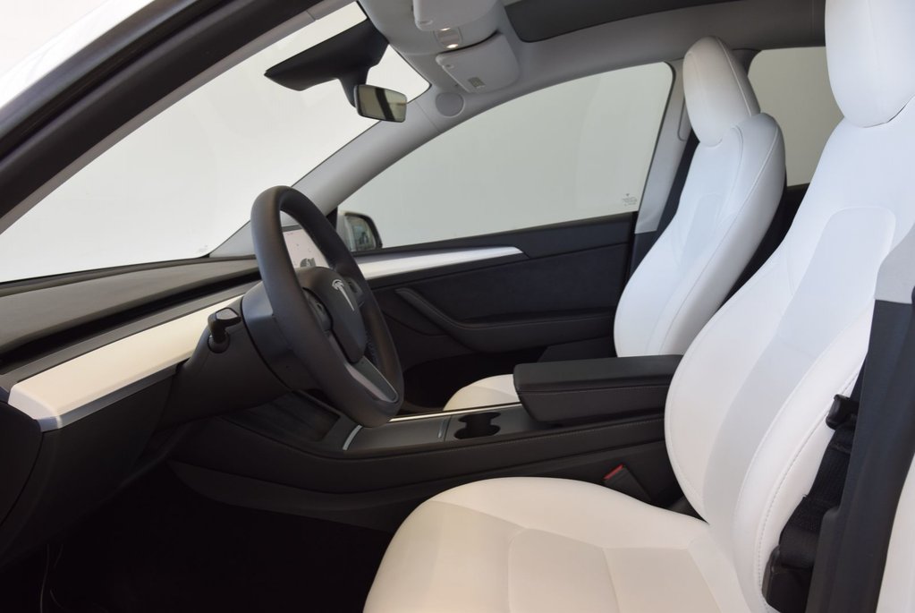 2023 Tesla Model Y LONG RANGE+CUIR BLANC+AWD in Laval, Quebec - 21 - w1024h768px