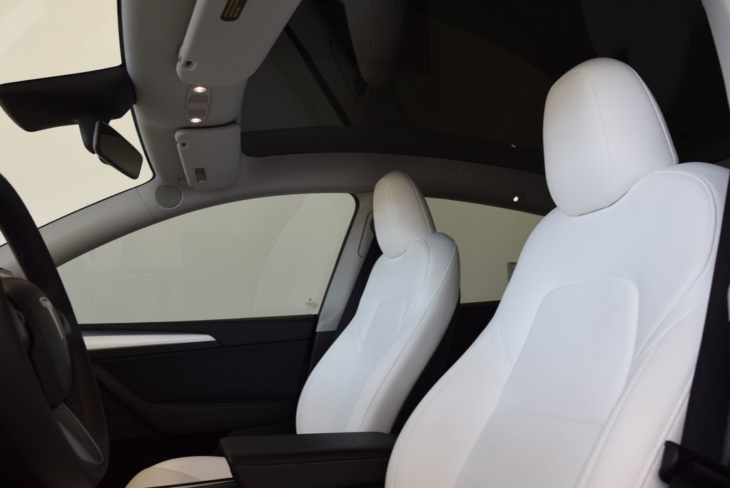 2023 Tesla Model Y LONG RANGE+CUIR BLANC+AWD in Laval, Quebec - 4 - w1024h768px