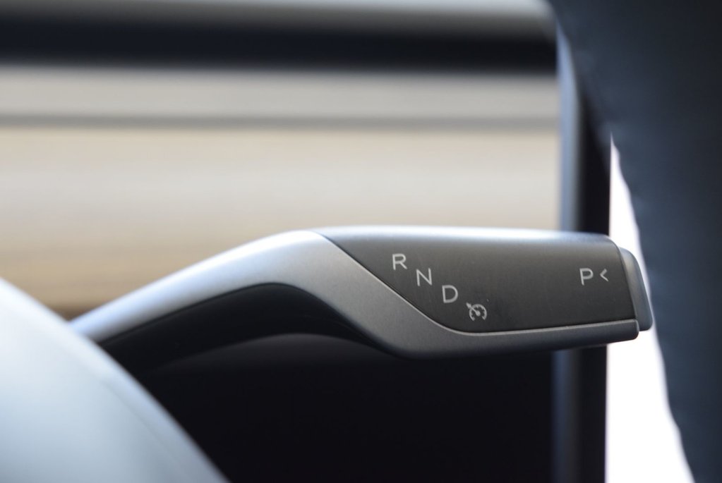 Tesla Model Y LONG RANGE+AWD+TURBINE+ 2023 à Laval, Québec - 25 - w1024h768px