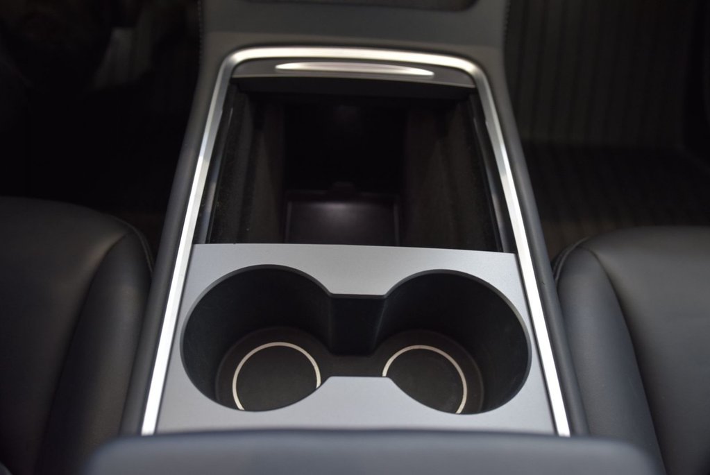 Tesla Model Y LONG RANGE+AWD+TURBINE+ 2023 à Laval, Québec - 28 - w1024h768px