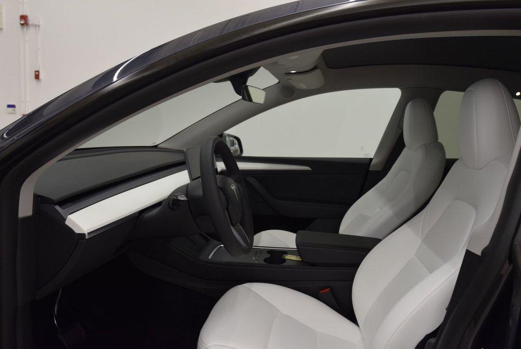 2024 Tesla Model Y SR+CUIR BLANC+LED+BAS KM in Laval, Quebec - 20 - w1024h768px