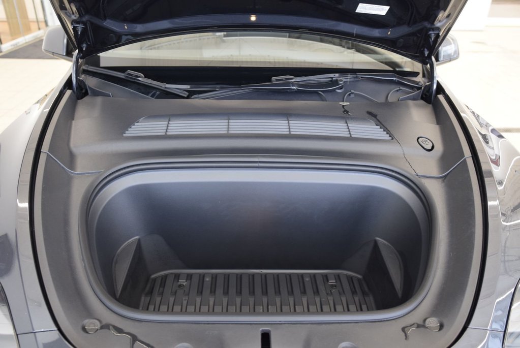 2024 Tesla Model Y CUIR+TOIT PANO+LED+CAMERA in Laval, Quebec - 16 - w1024h768px