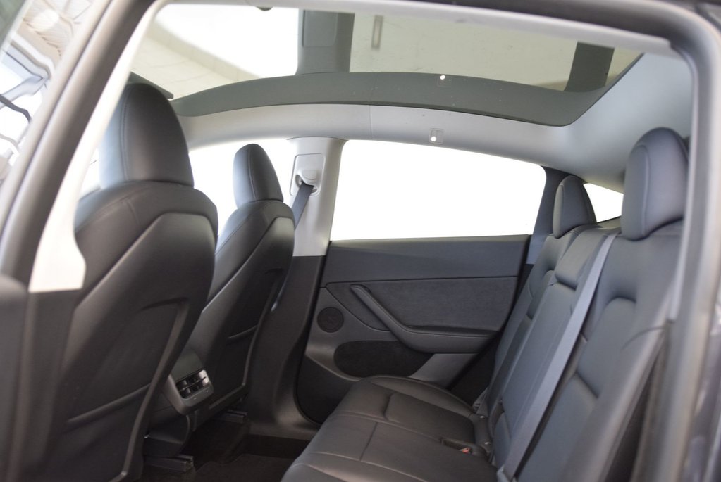 2024 Tesla Model Y CUIR+TOIT PANO+LED+CAMERA in Laval, Quebec - 20 - w1024h768px