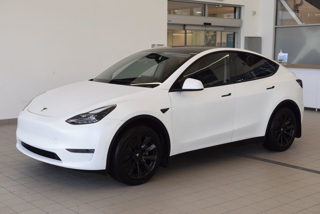 Tesla Model Y SR+MAG NOIR+LED+CAMERA 2024 à Laval, Québec - 10 - w1024h768px